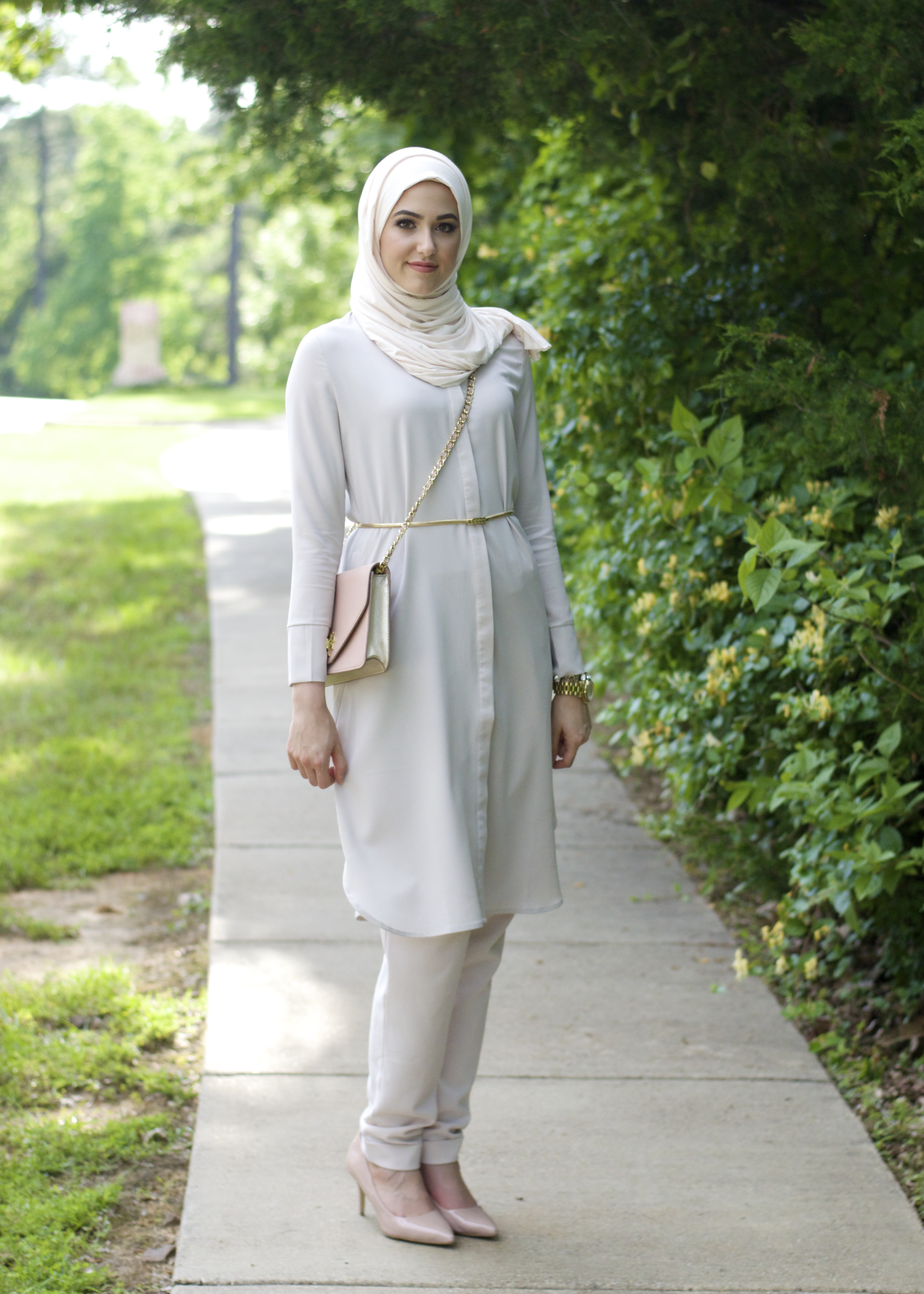 Women who wear hijabs , how do you deal with going outside in the ...